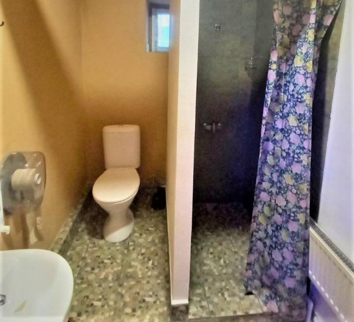 Bern Hostel Kişinev Dış mekan fotoğraf