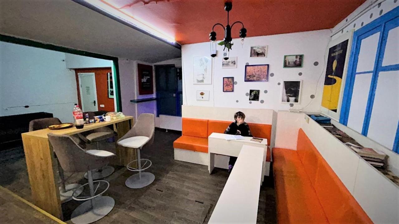Bern Hostel Kişinev Dış mekan fotoğraf