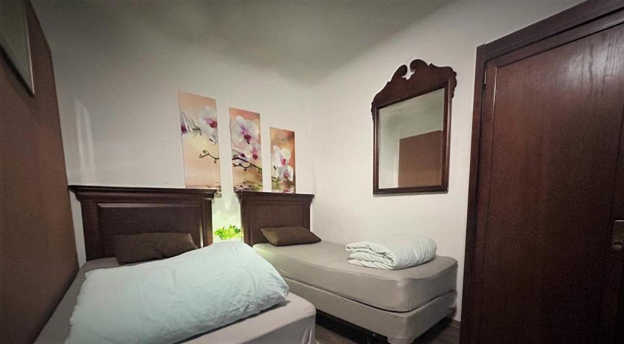 Bern Hostel Kişinev Dış mekan fotoğraf