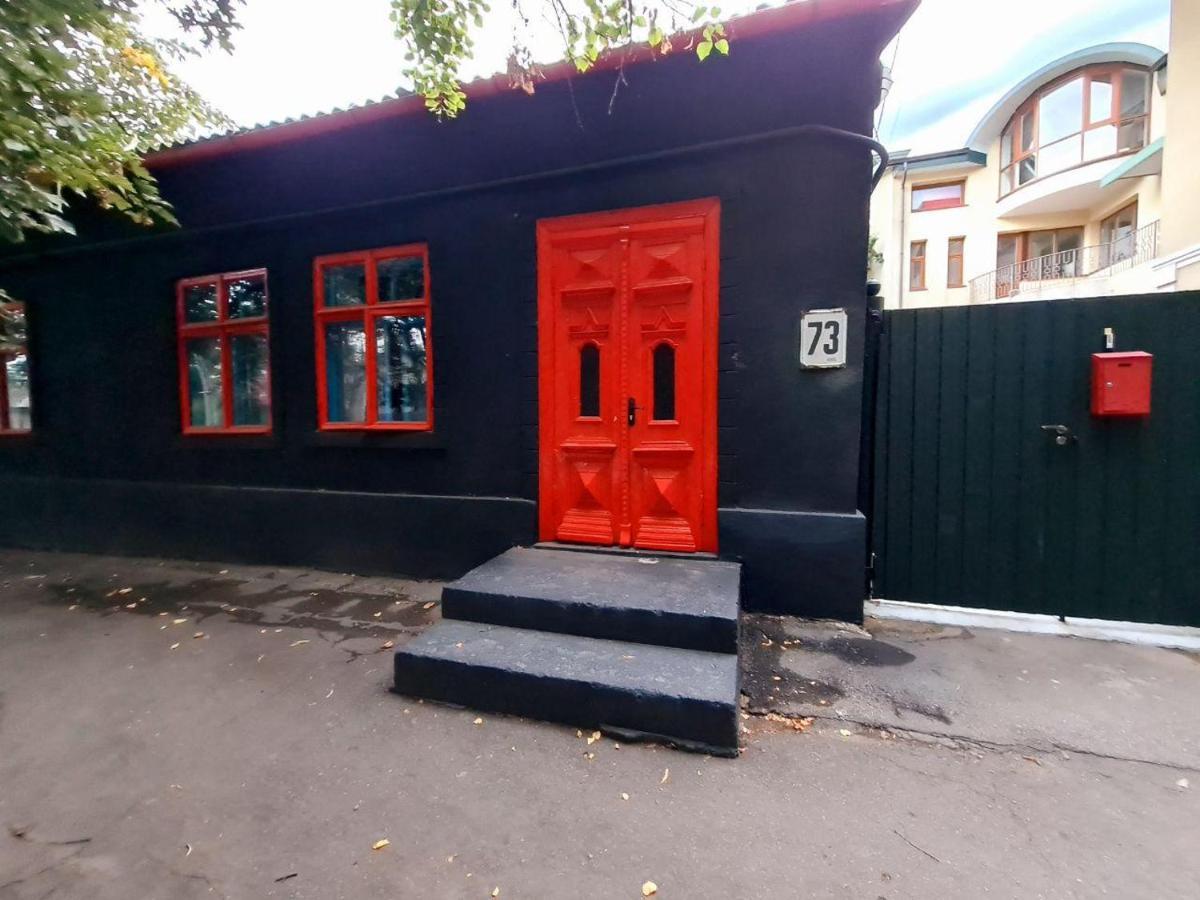 Bern Hostel Kişinev Dış mekan fotoğraf