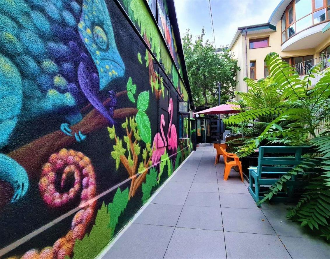 Bern Hostel Kişinev Dış mekan fotoğraf