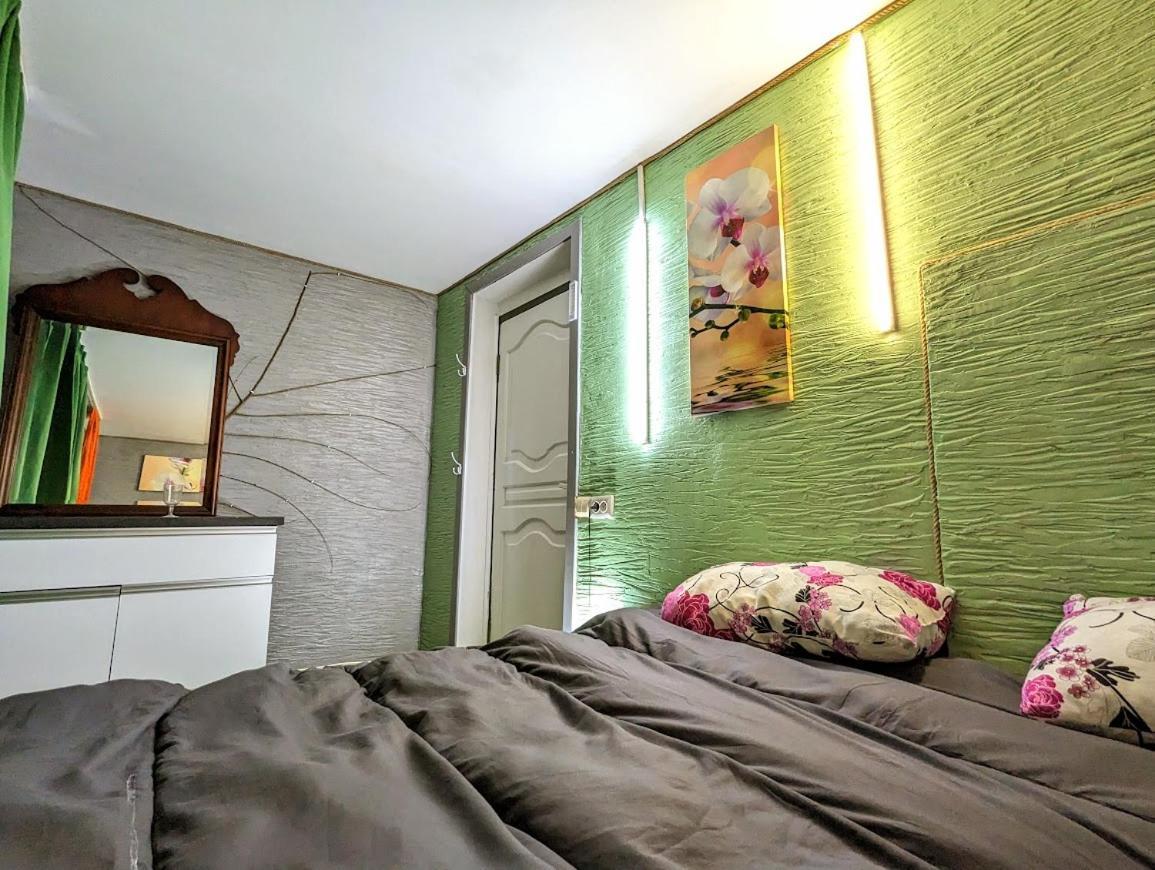 Bern Hostel Kişinev Dış mekan fotoğraf