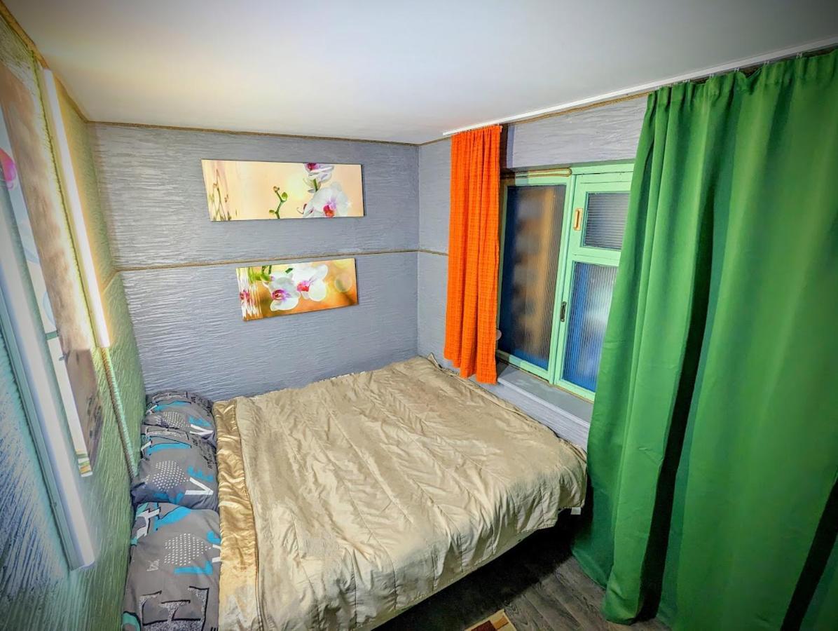 Bern Hostel Kişinev Dış mekan fotoğraf