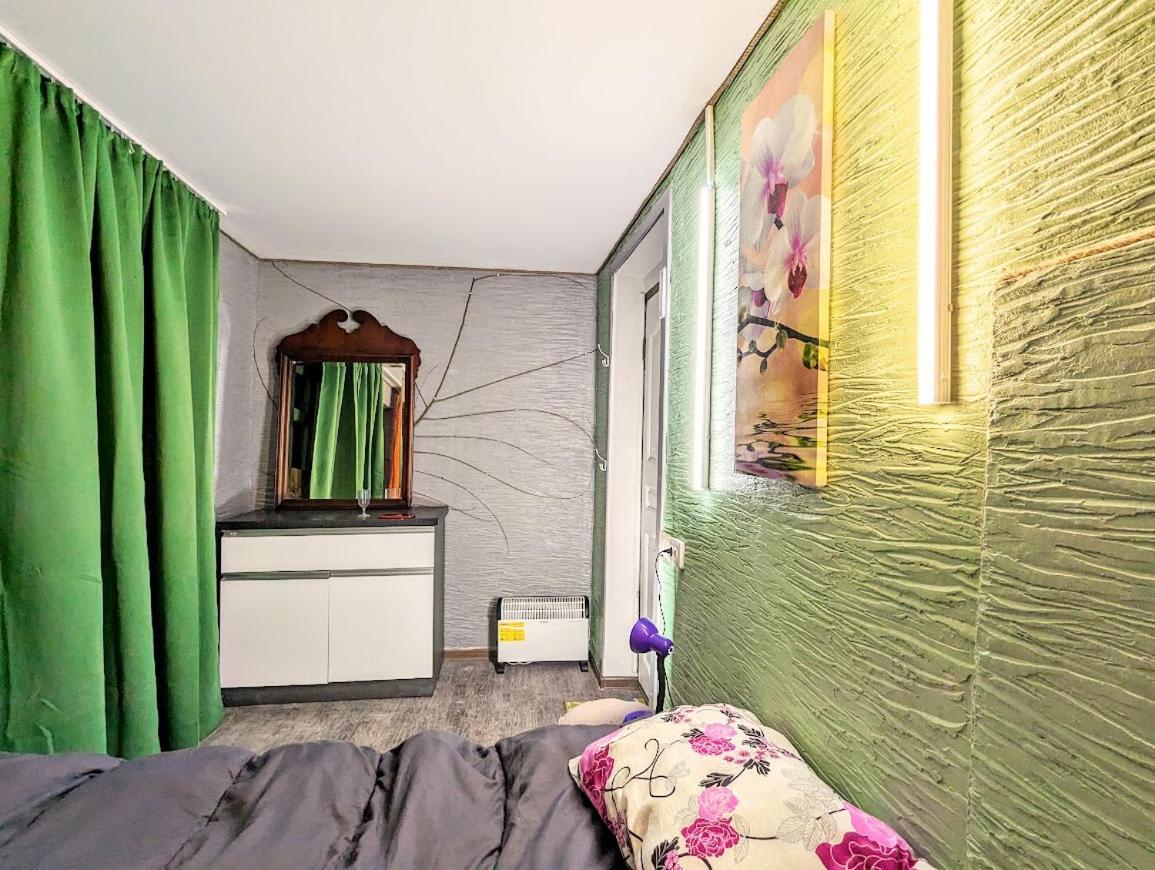 Bern Hostel Kişinev Dış mekan fotoğraf